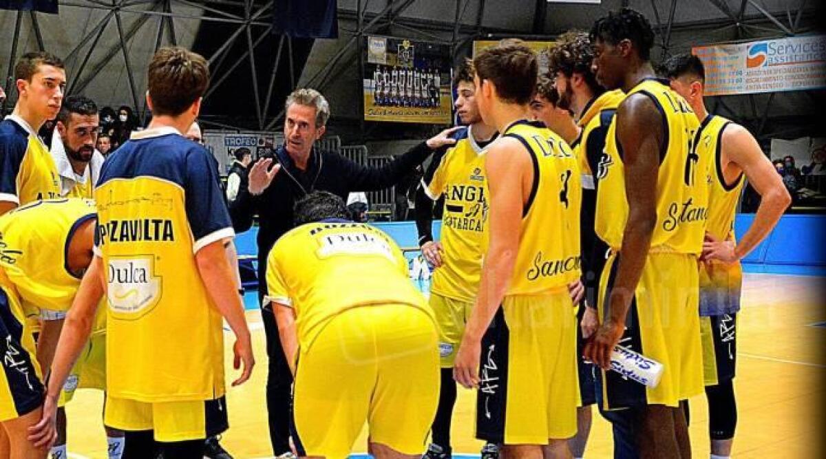 Basket C Silver, Angels sgambettati dal CVD Casalecchio: 53-64 - 