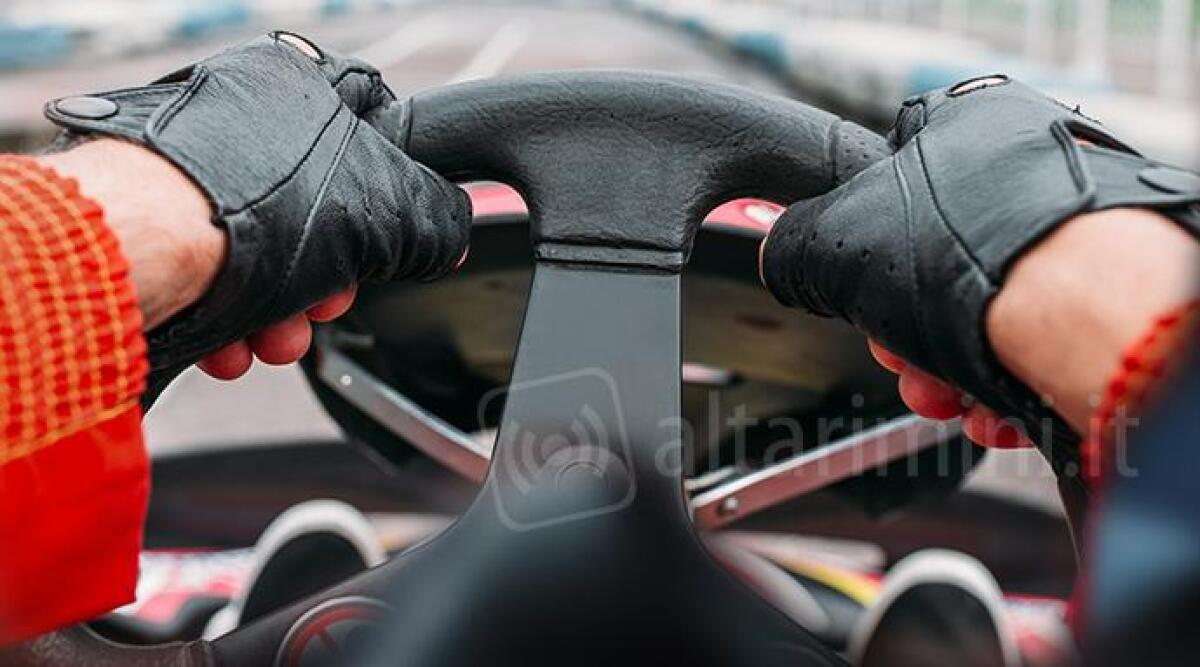 Sorpresi a guidare per le vie con un go Kart rubato: denunciati due minorenni -