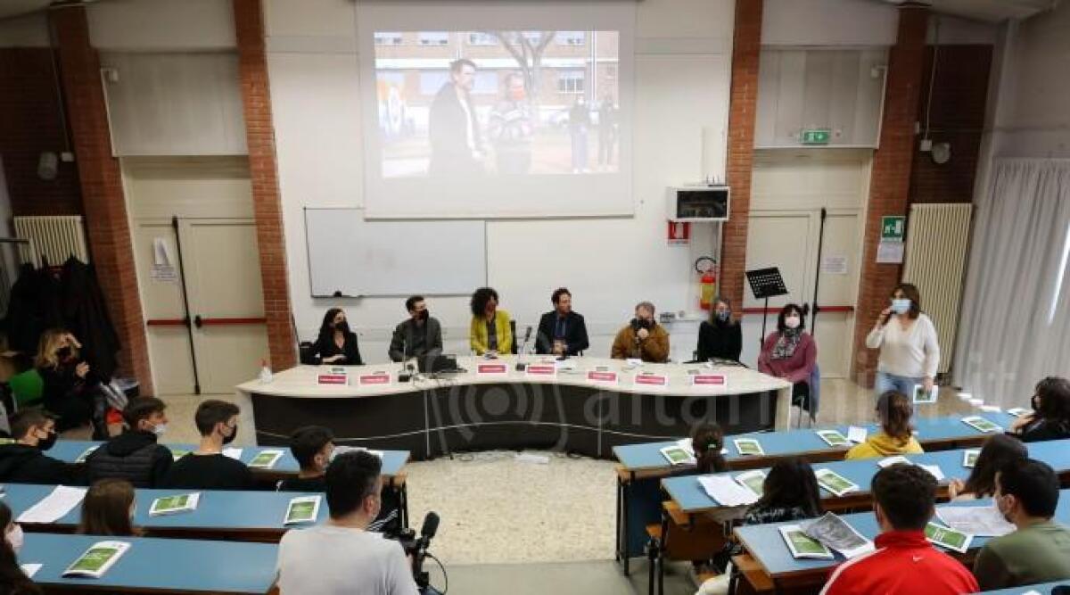 Gemellaggio tra studenti riminesi e misanesi per un 'poema' dedicato alla natura - 