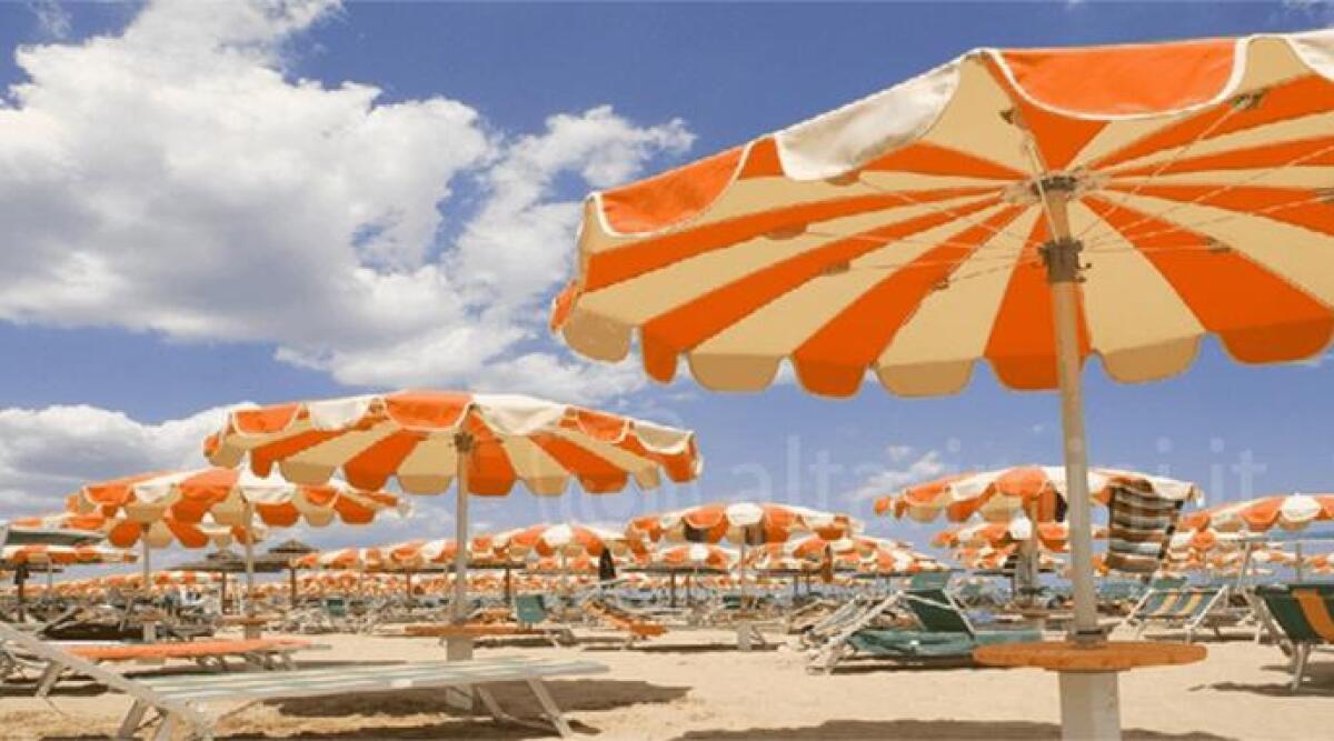 Rimini, dopo due anni di pandemia le spiagge riaprono per Pasqua - Immagine di repertorio