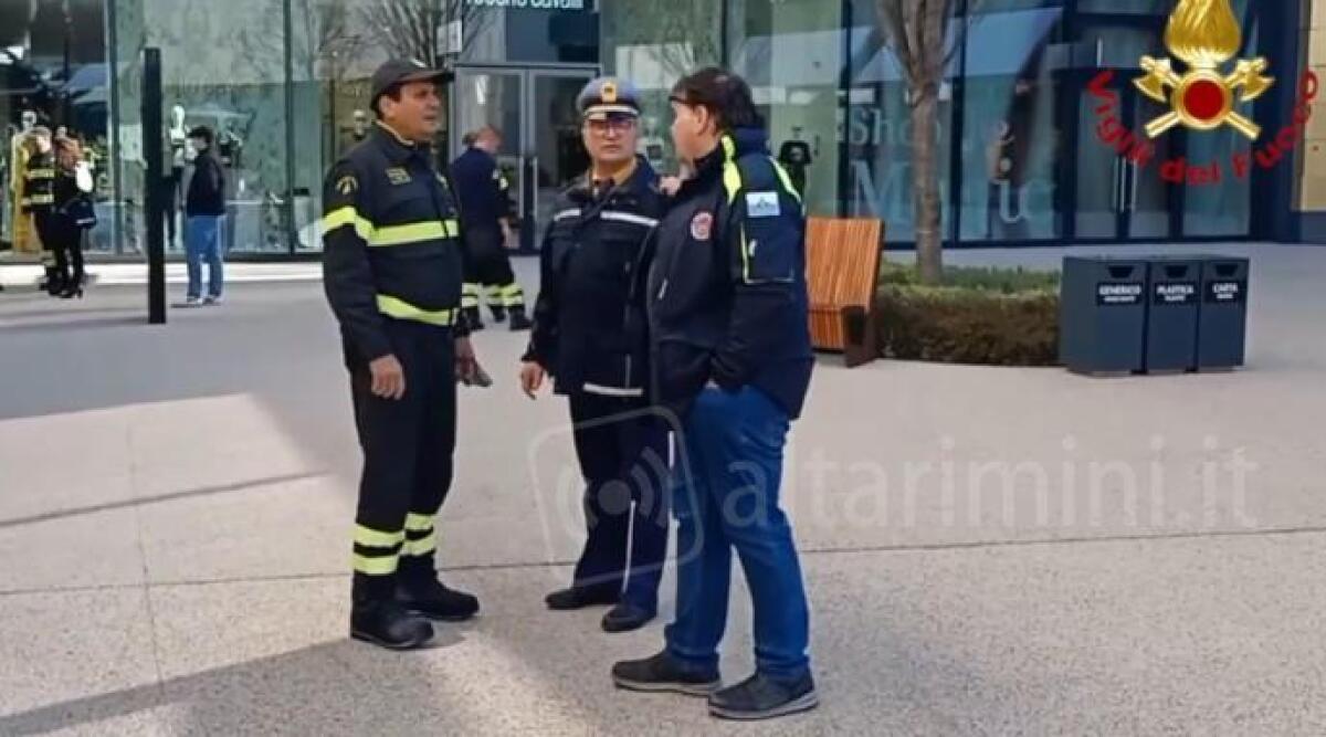 Evacuato l'Outlet di San Marino, ma è un'esercitazione di Pompieri e Polizia Civile -
