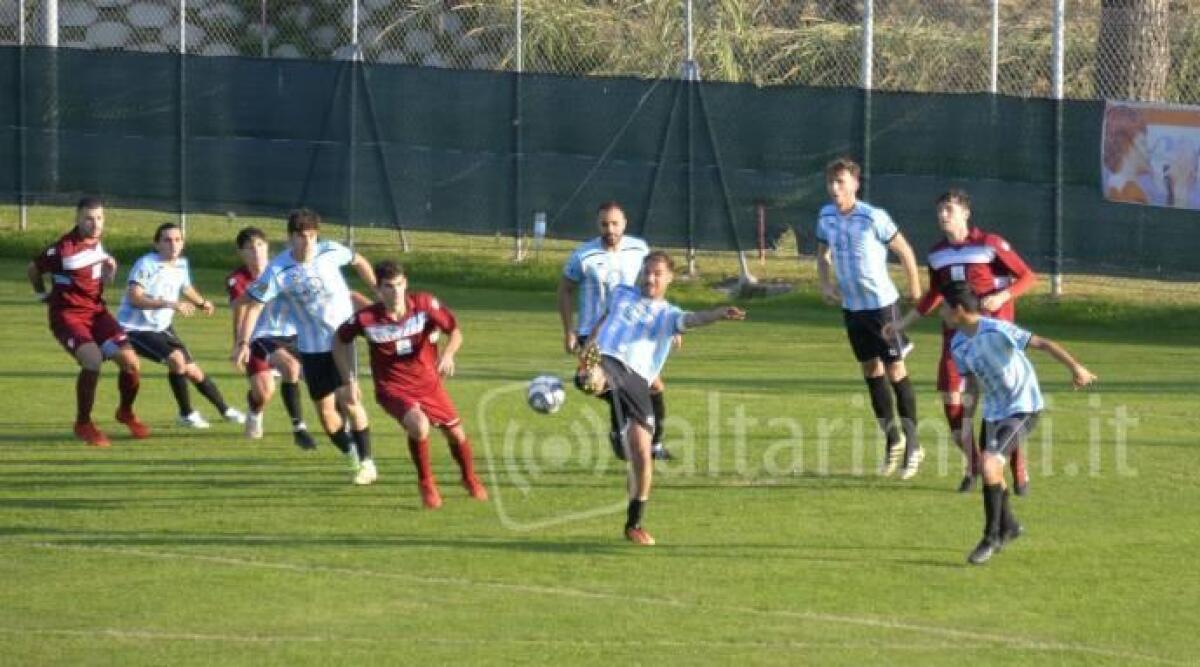 Calcio Eccellenza, spareggi seconde: mercoledì 4 Victor S.Marino debutta a Castenaso -