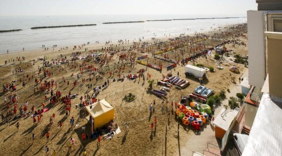 Bellaria, tutto pronto per il grande volley in spiaggia, oltre 6000 partecipanti - 