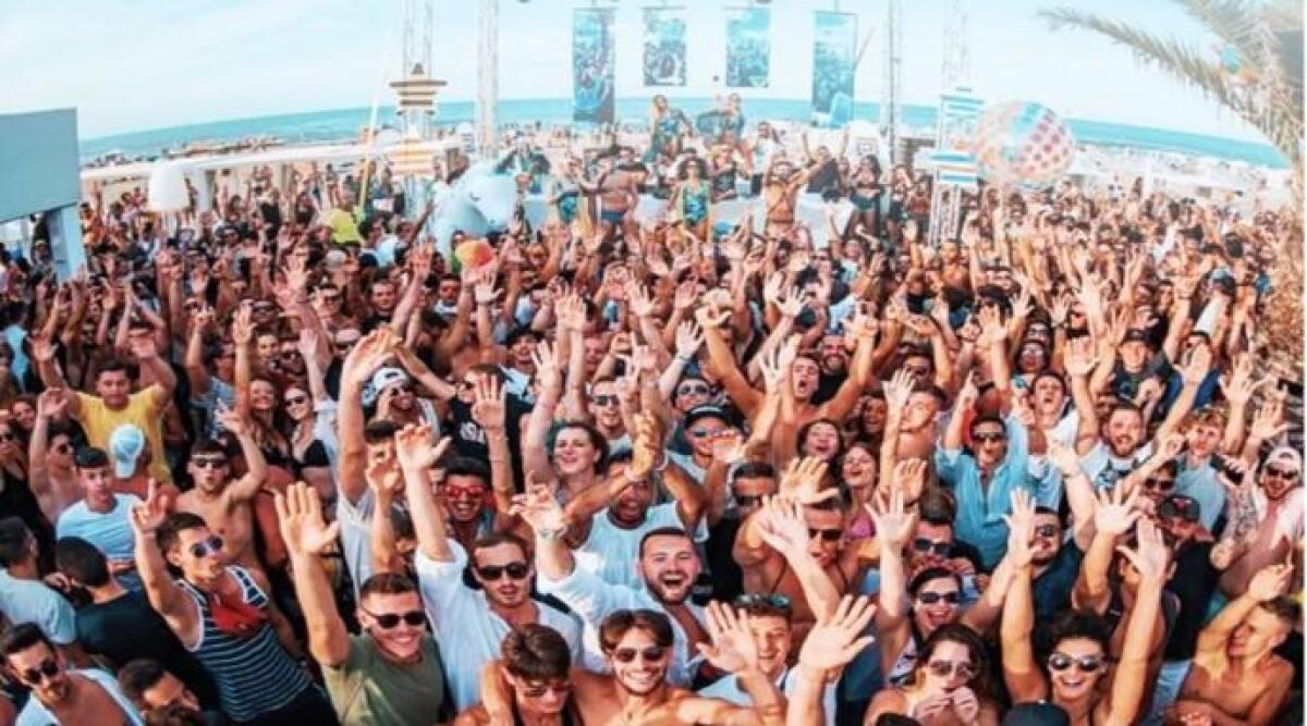 'Ti porto a Riccione', una canzone dedicata alla capitale del divertimento -