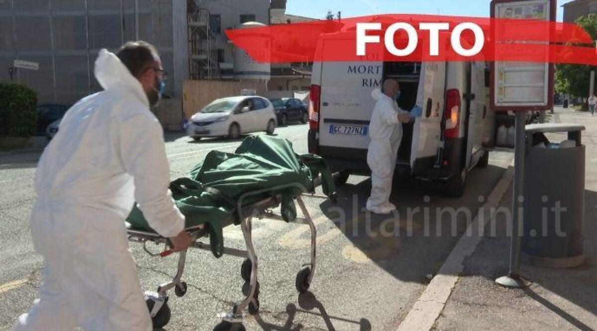 Rimini: uccide a coltellate la moglie e ferisce gravemente la figlia - 