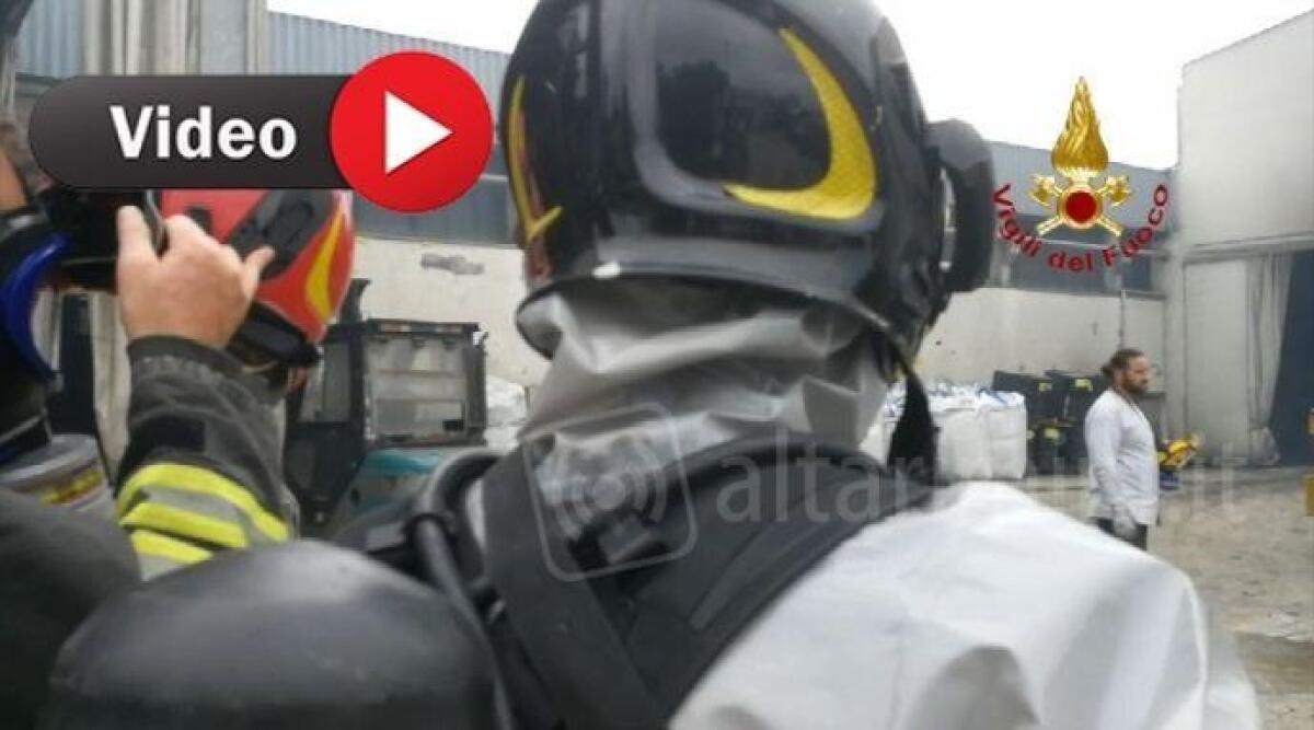 Sversamento di acido solforico, intervento dei vigili del fuoco a Coriano -