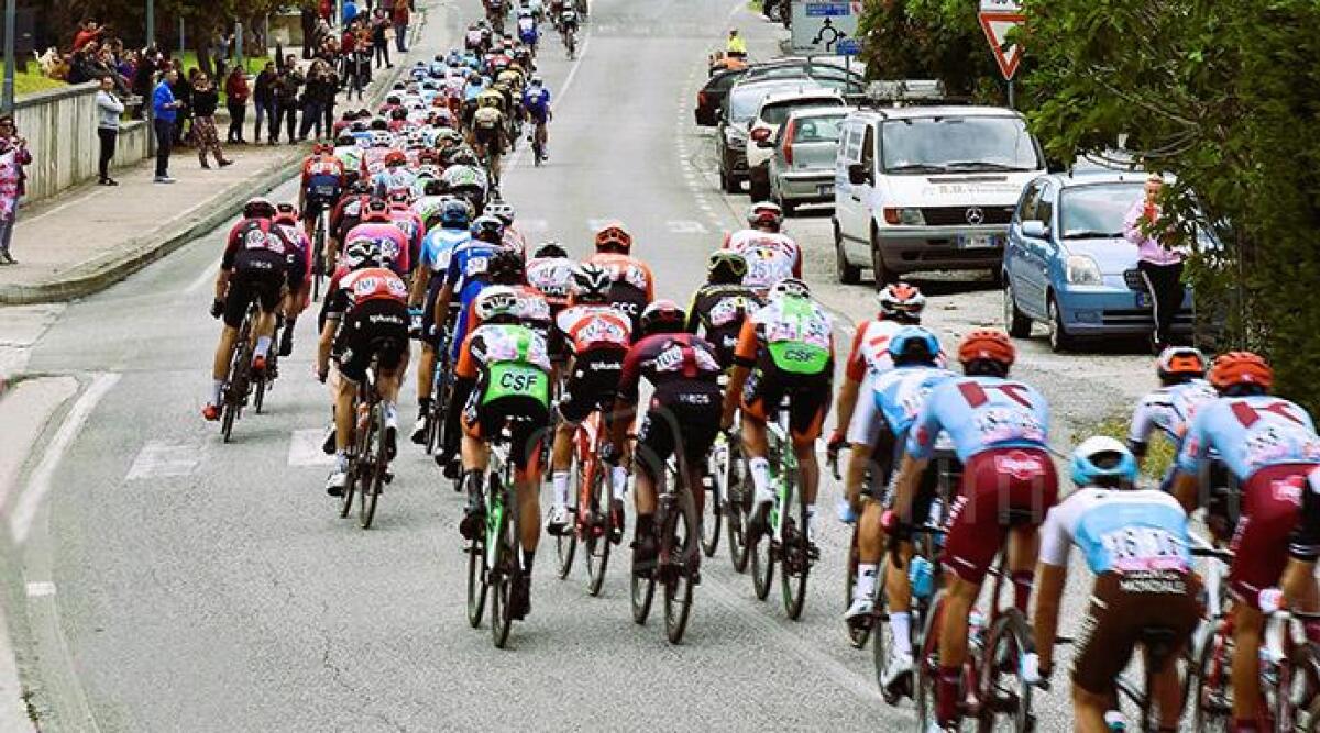 Ciclismo: a Gradara tappa d'arrivo della "Strade Bianche di Romagna Under 23" -