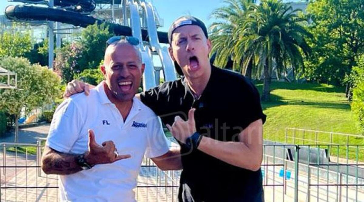 Vip all'Aquafan, sugli scivoli il comico Giovanni Vernia -