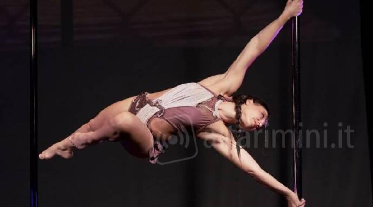 Pole Dance, la riccionese De Donato agli Italiani di pole sport -