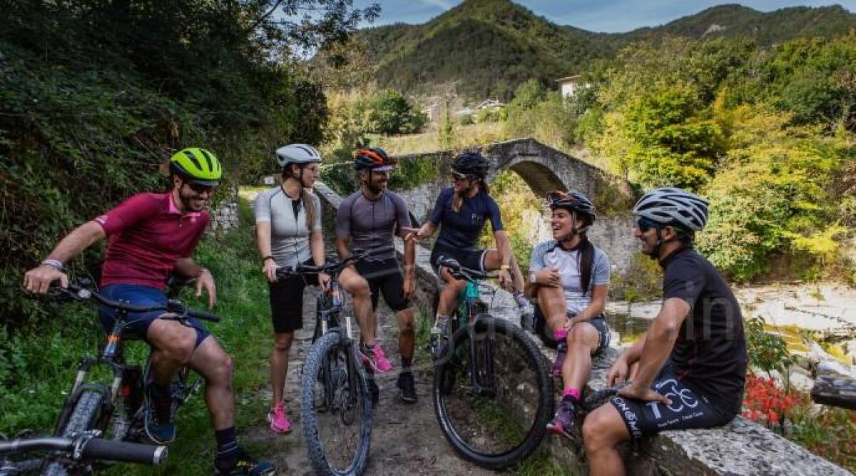 Tre cycling blogger tedeschi in tour tra Valmarecchia ed Alto Savio -