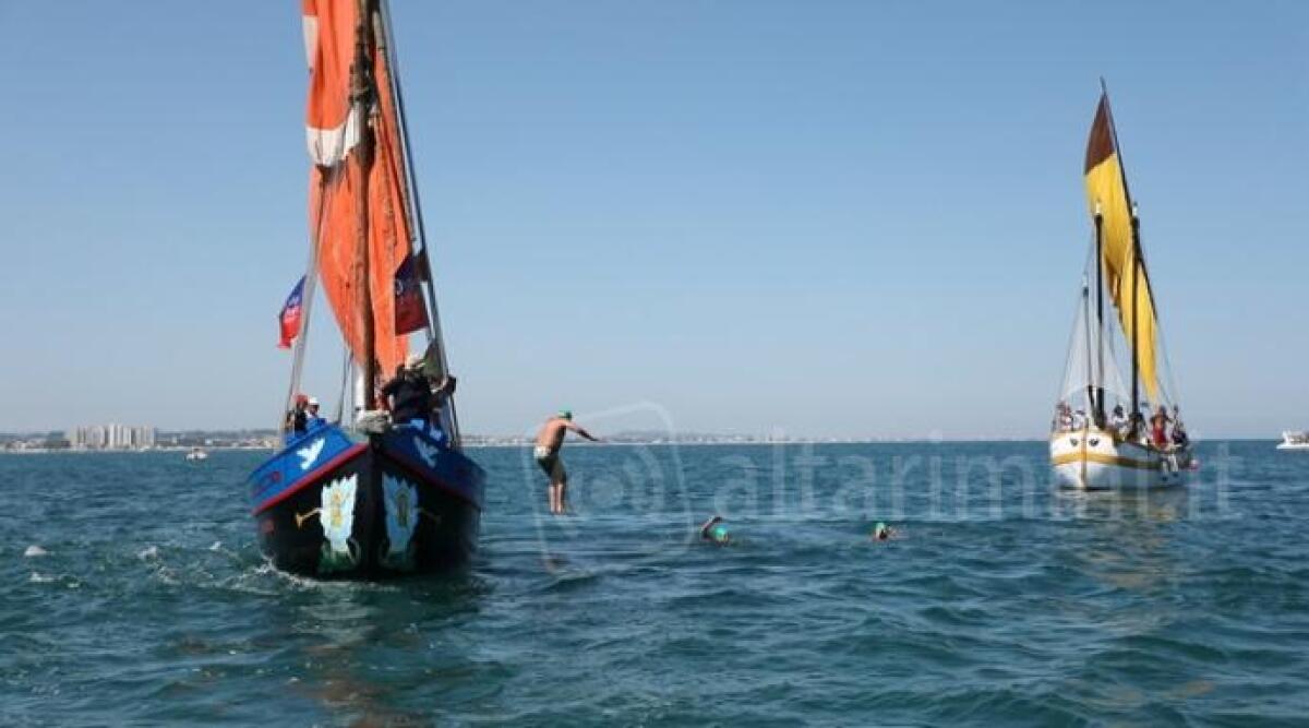 Da Cattolica a Fiorenzuola di Focara con l'eco-nuotata sull'Adriatico -