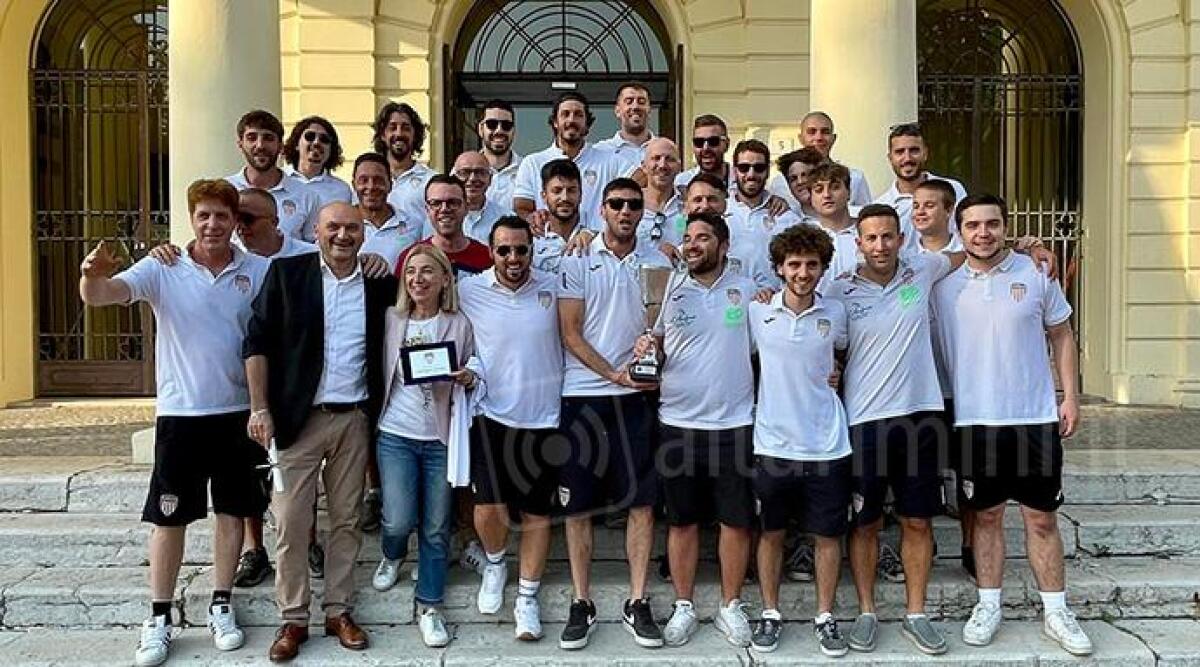 Calcio: Superga 63 vince campionato di 2a Categoria. La squadra ricevuta dalla sindaca -