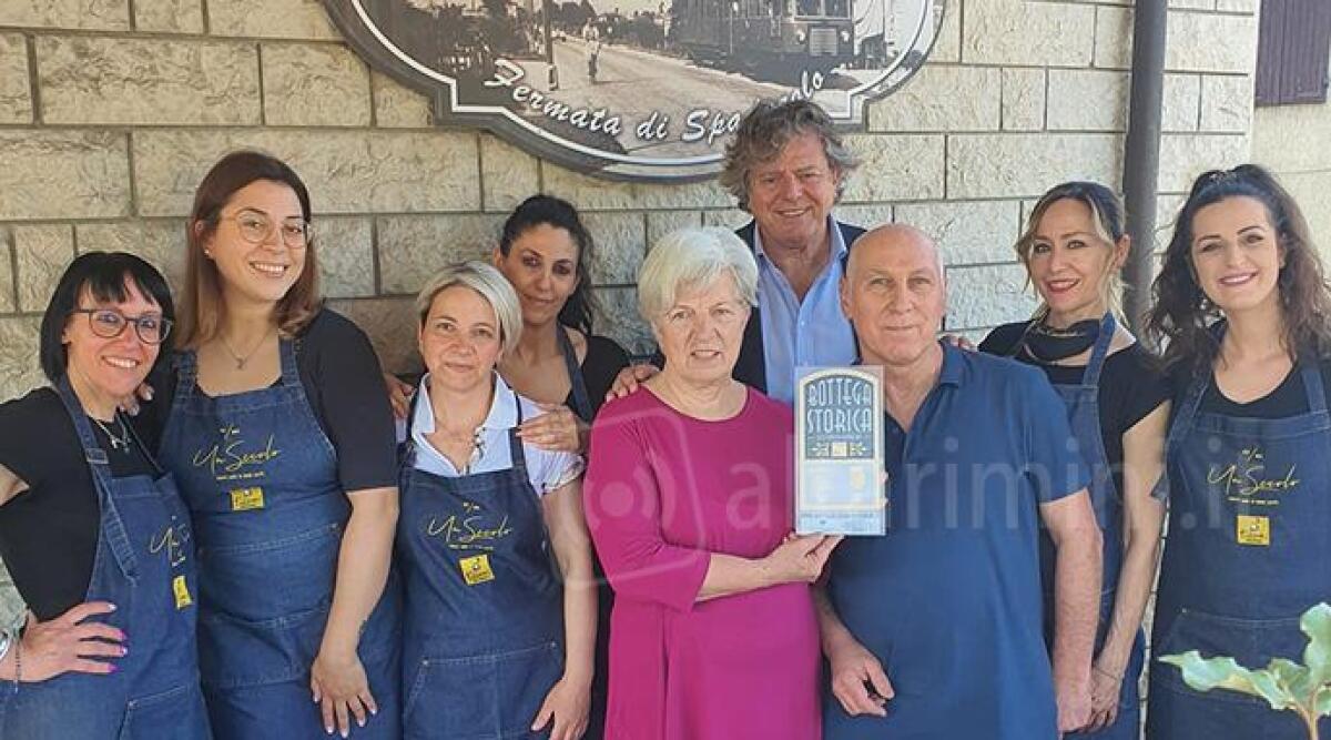 Da fermata della littorina Rimini Novafeltria a moderno locale: il Bar Cecchini di Spadarolo è Bottega Storica -