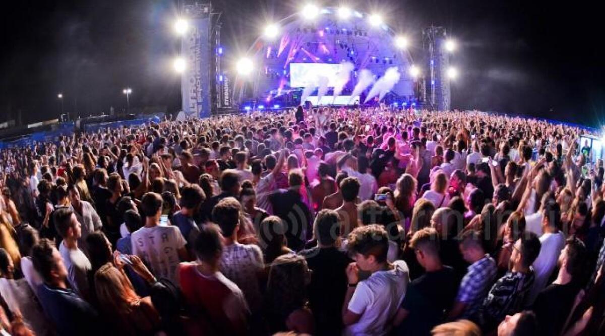 Rimini Beach Arena, nuove date ed appuntamenti tra artisti e dj set -