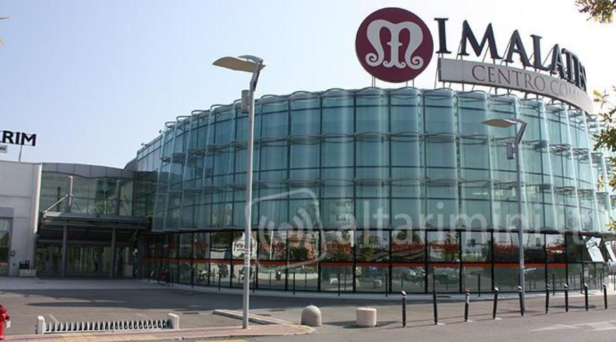 Fa razzia di merce al centro commerciale i Malatesta, arrestato - Centro commerciale I Malatesta (foto di repertorio)