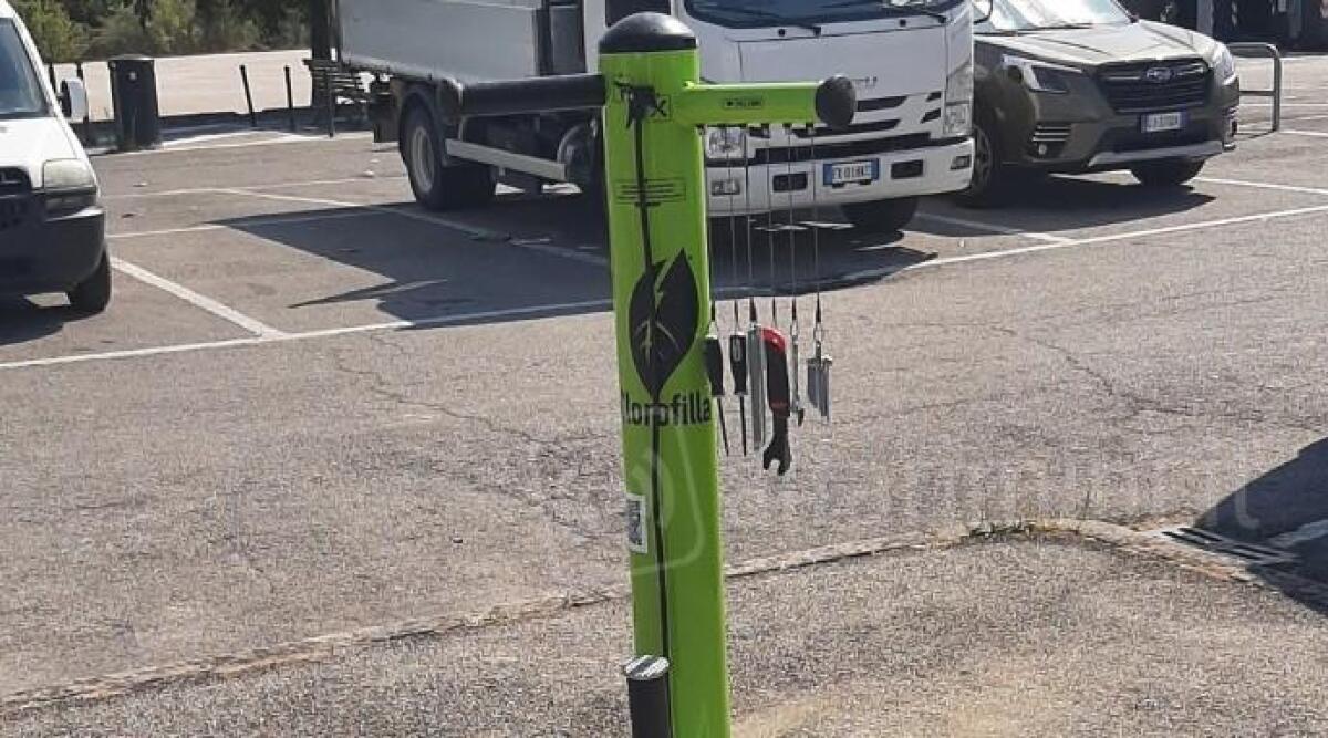 Tre colonnine per la manutenzione e la ricarica delle biciclette a Santarcangelo - 