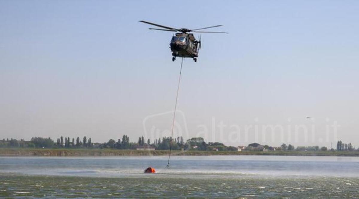 Incendio Carso: in azione anche un elicottero decollato da Rimini -