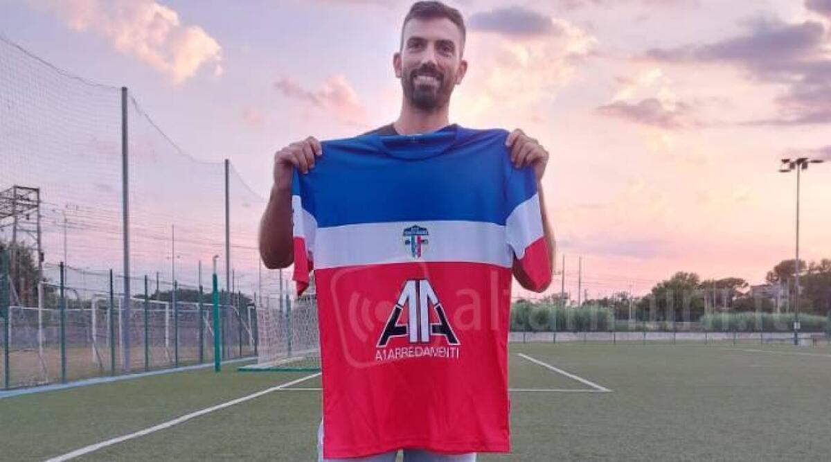 Calcio Promozione, il veterano Massimo Tombari riabbraccia il Gabicce Gradara -