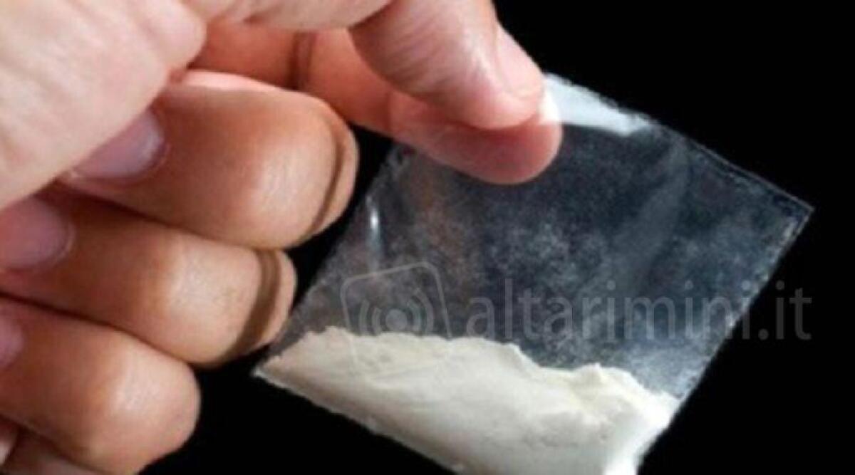 Rimini, fermati in viale Tripoli: nel borsello 115 grammi di cocaina e hashish - Foto di repertorio