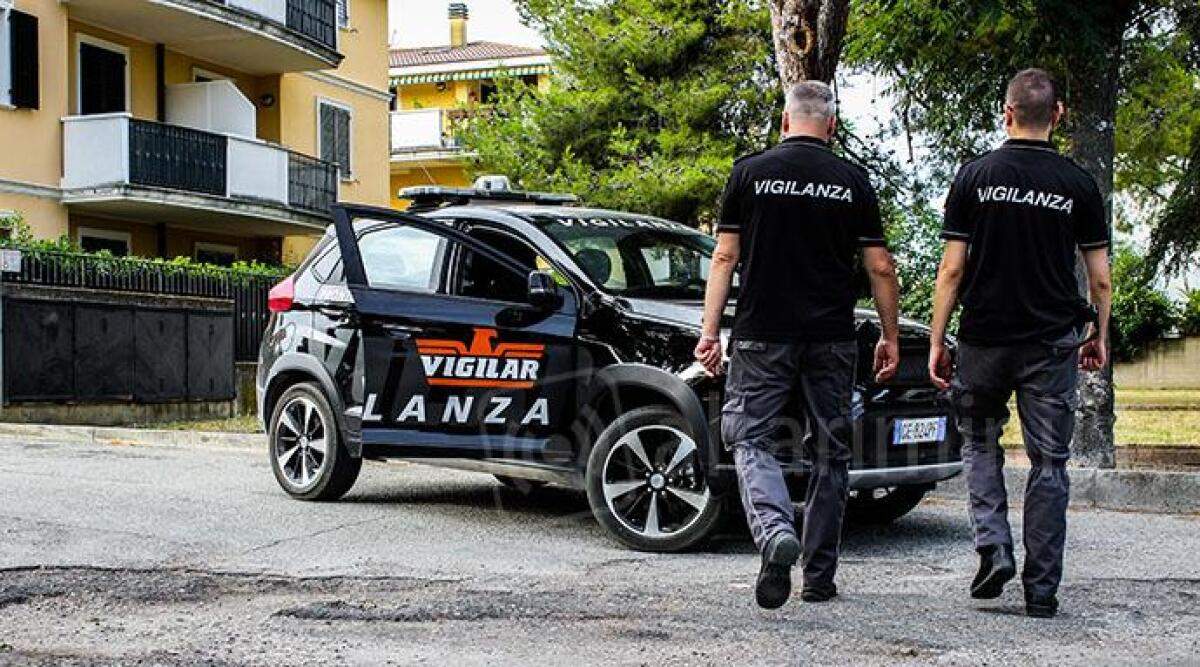 Rimini, locale attaccato da malviventi: i vigilantes fermano i ladri -