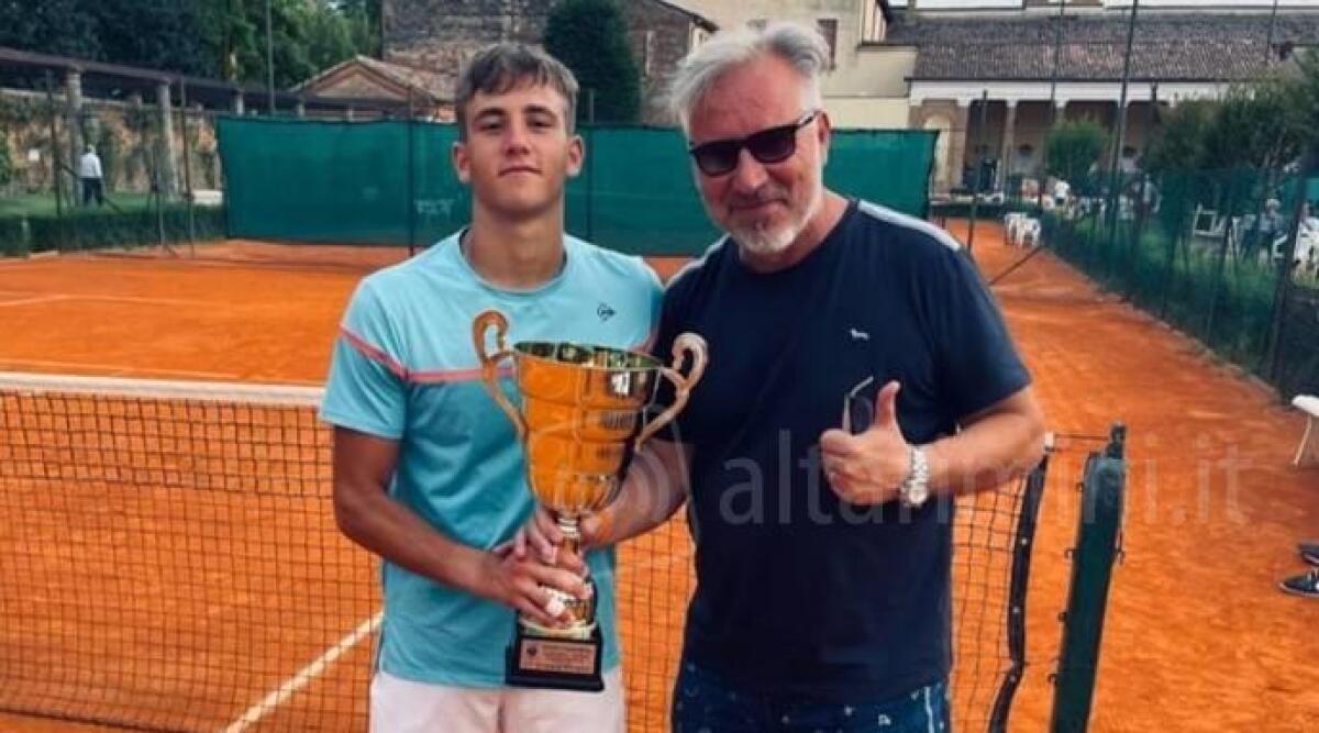 Tennis, partito con 68 iscritti l&rsquo;Open del Circolo Tennis Venustas di Igea - 