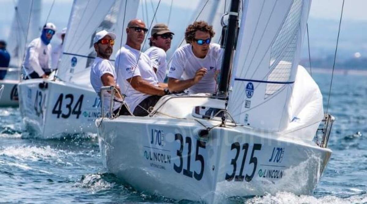 Vela, l'equipaggio riminese dello Yacht Club &egrave; vicecampione d'Italia - 