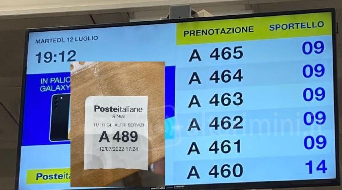 Rimini, in fila alla posta, sportello chiude per sciopero. La segnalazione -