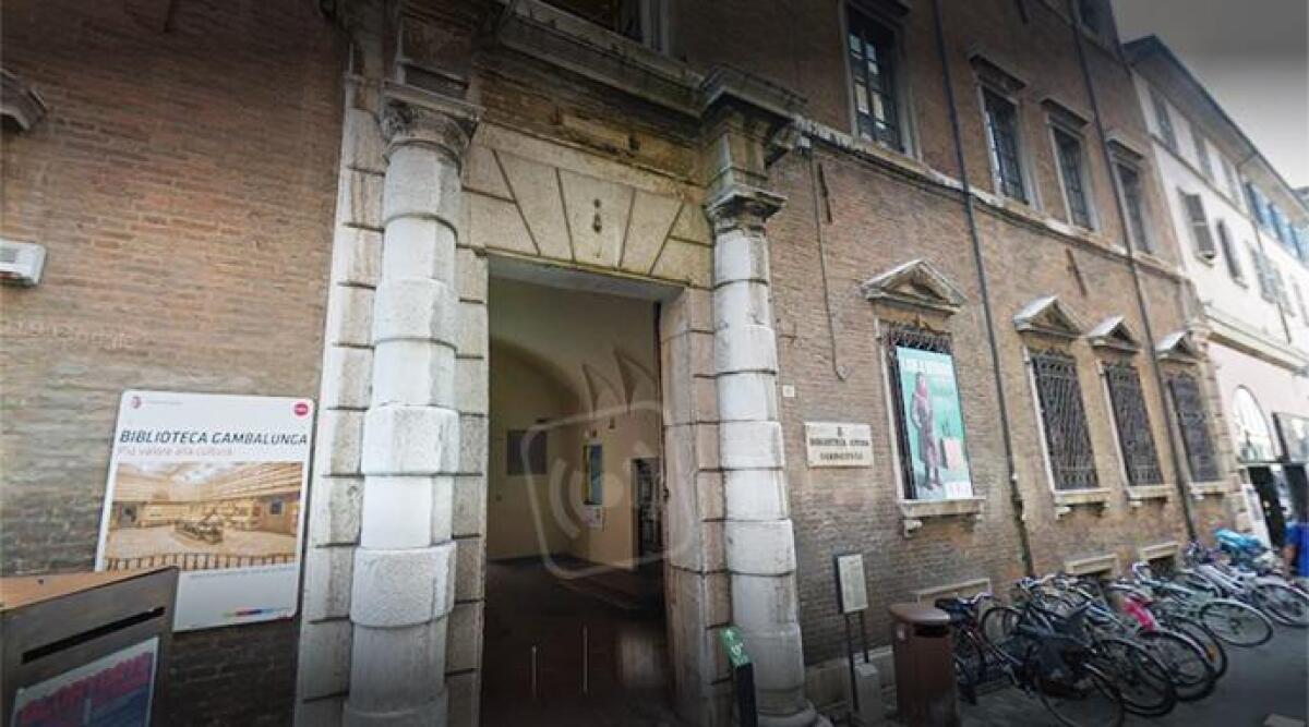 Rimini, una citt&agrave; &quot;da leggere&quot; per una citt&agrave; che legge - Ingresso della Biblioteca Gambalunga
