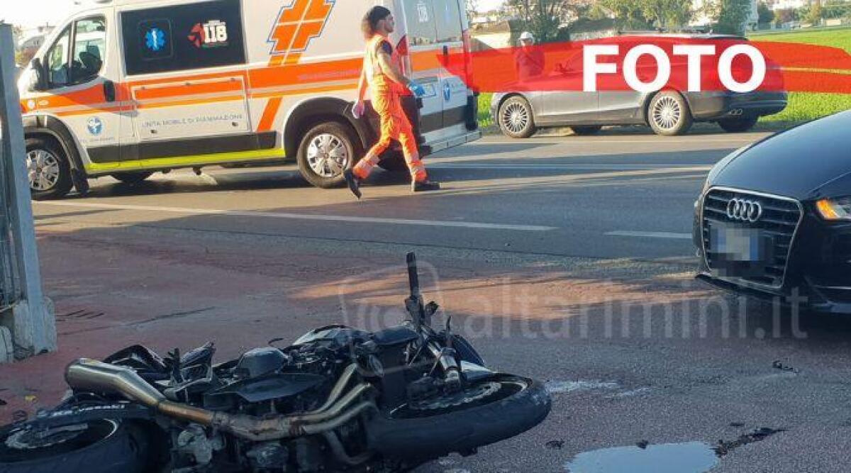 Misano, incidente tra auto e moto: un ragazzo ferito -