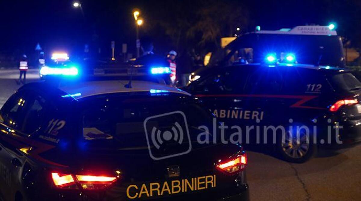 Riccione, reagisce al controllo e viene arrestato. Davanti al giudice: 'mi sono difeso' - 