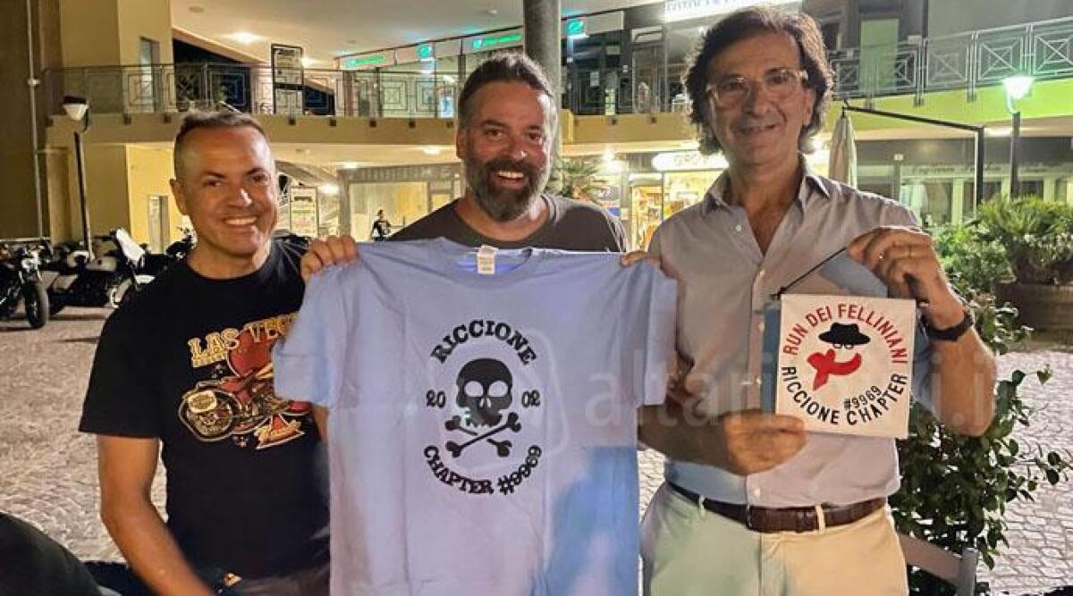 Coriano, gli appassionati di Harley Davidson sfilano in piazza Don Minzoni -