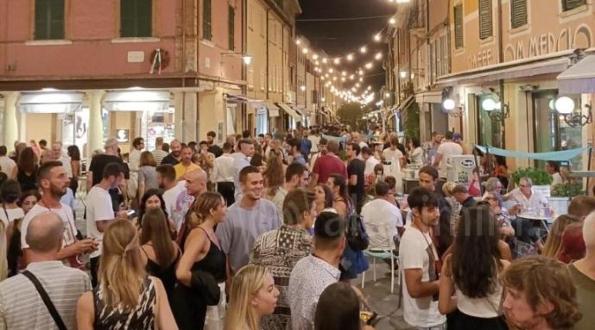 Rimini: aumentano turisti, ma numeri inferiori al pre Covid. Boom di Santarcangelo - 