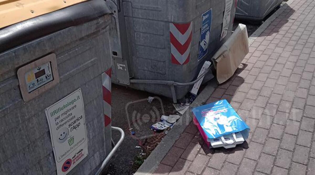 Lettori: immondizia buttata a terra a Corpol&ograve; - 