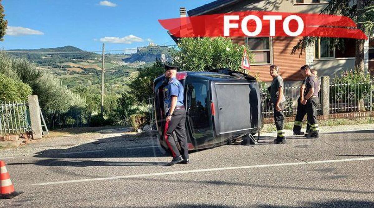 Incidente sulla Marecchiese a Secchiano: auto perde il controllo e si cappotta -