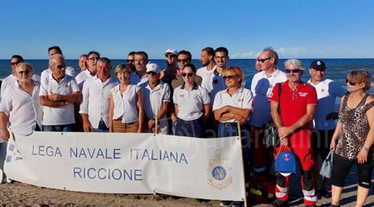 Riccione rievoca la pesca alla tratta: successo per l'iniziativa al bagno 58 - 