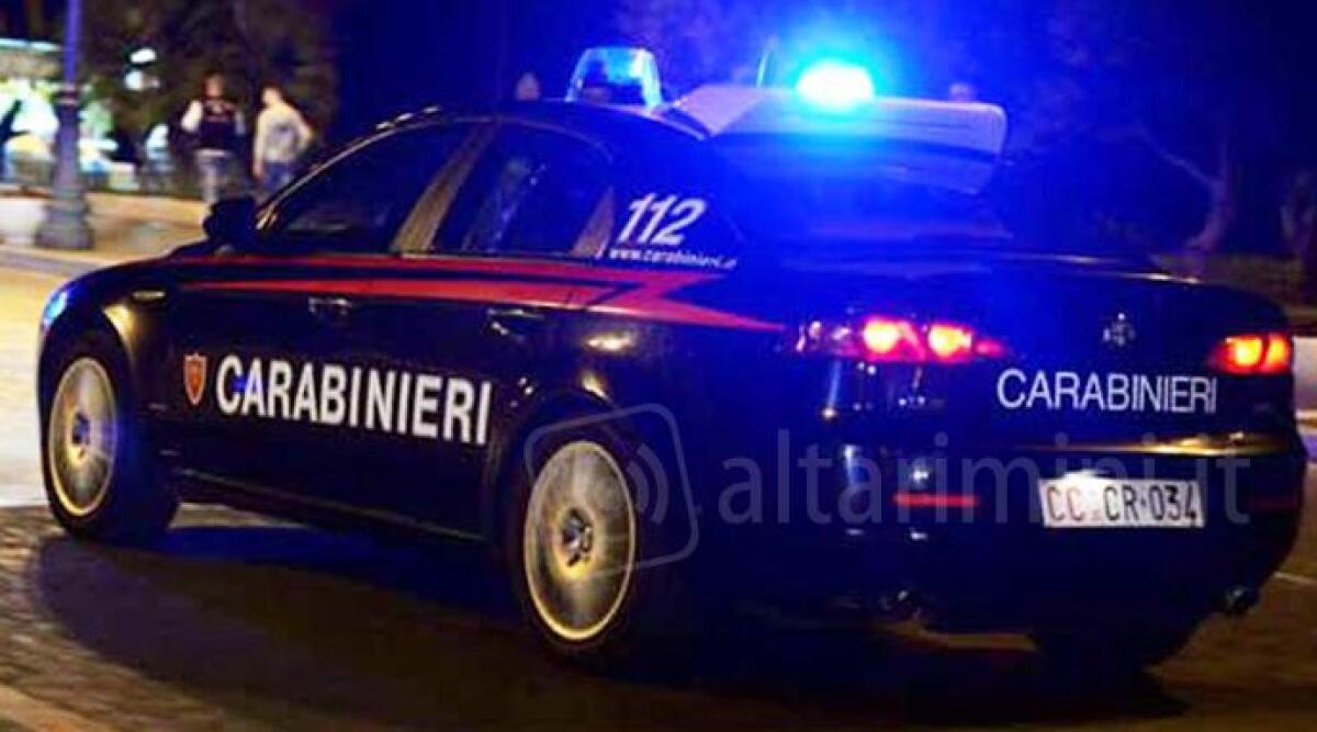 Rimini, chiama i carabinieri per sedare una lite, ma li aggredisce: arrestata - Immagine di repertorio