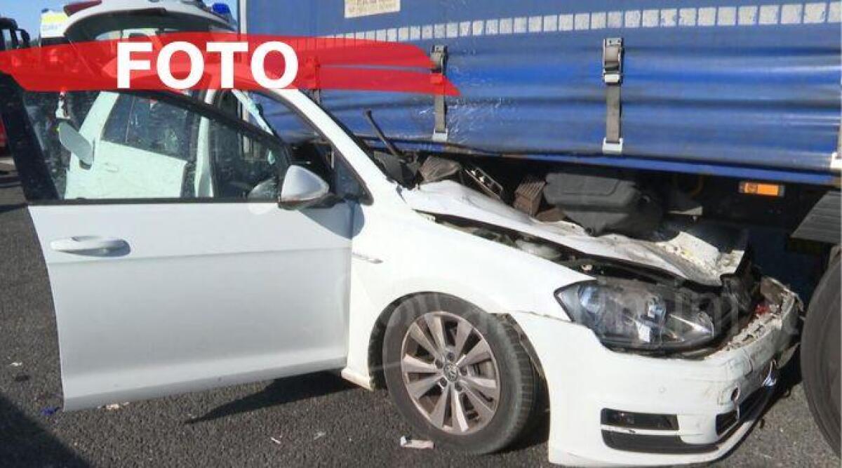 Scontro in A14, automobilista rimane schiacciato da un camion: &egrave; gravissimo - 