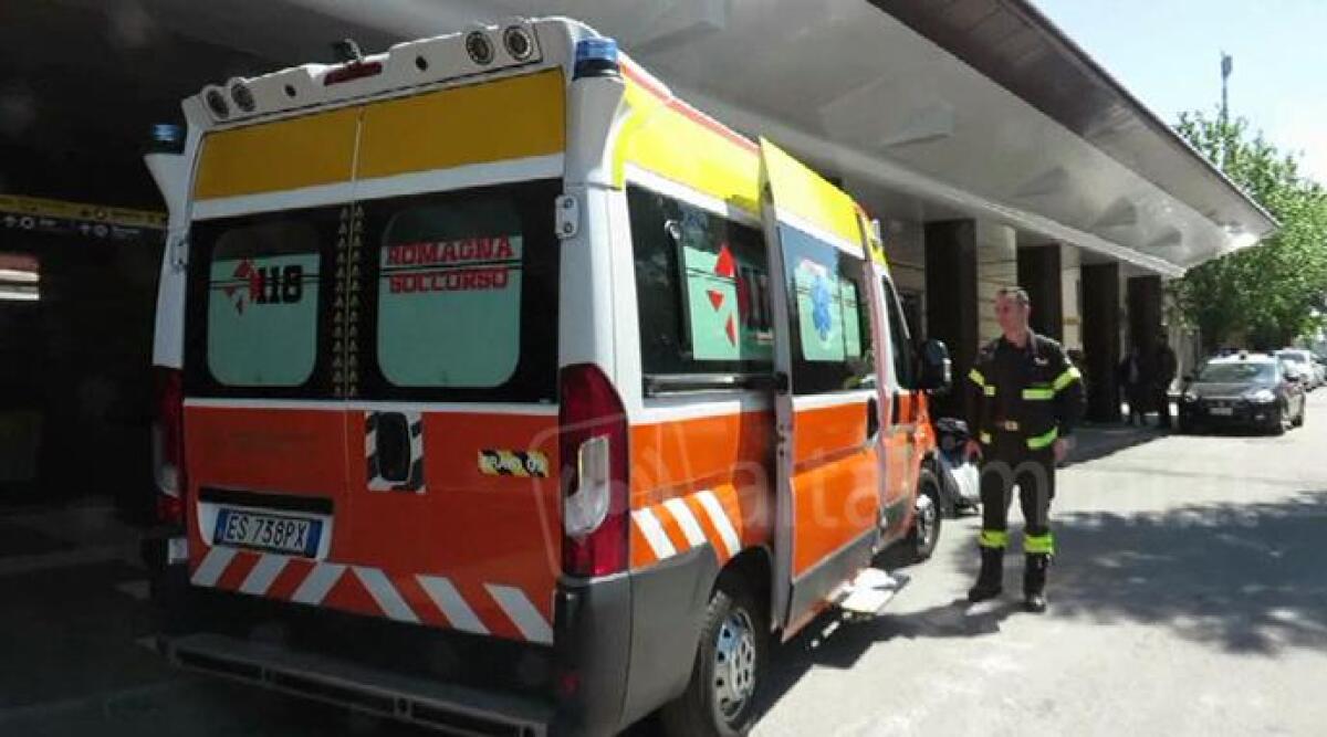 Riccione: persona finisce sotto il treno - 
