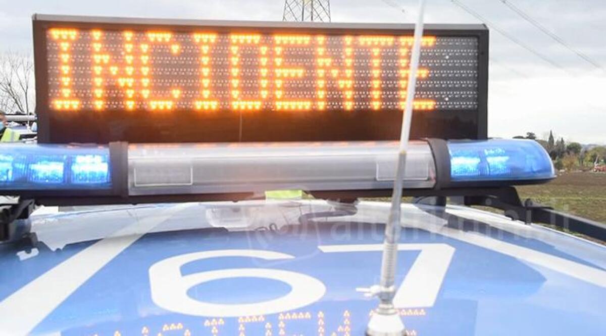 Auto si ribalta sull'E45: due morti e un ferito grave - 