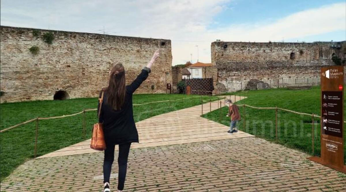 A Castel Sismondo nuovo percorso pedonale immerso nel verde - 