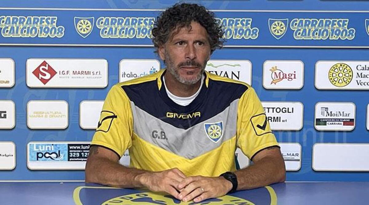 Carrarese Calcio, sulla strada del Rimini una squadra imprevedibile - L'allenatore Dal Canto FACEBOOK
