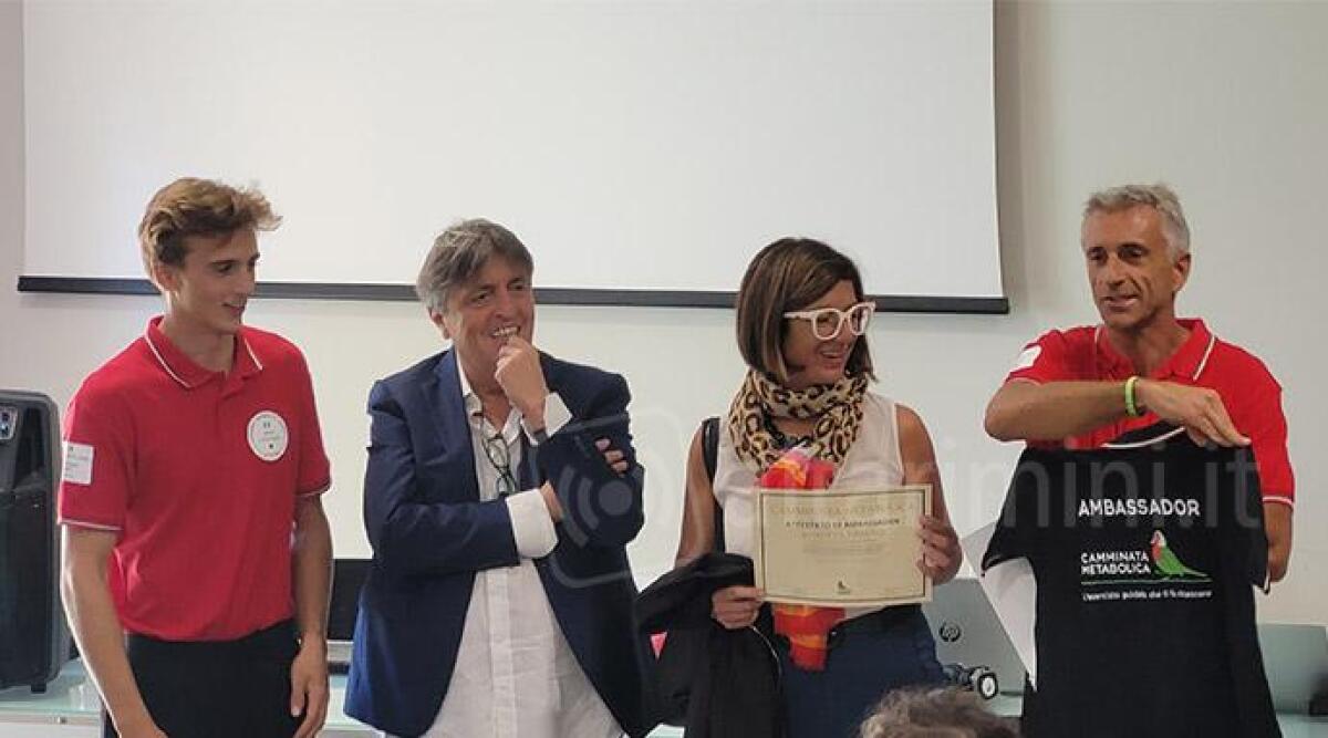 Camminata metabolica spopola sulle spiagge di Rimini, gli allenamenti proseguono al Parco del Mare -
