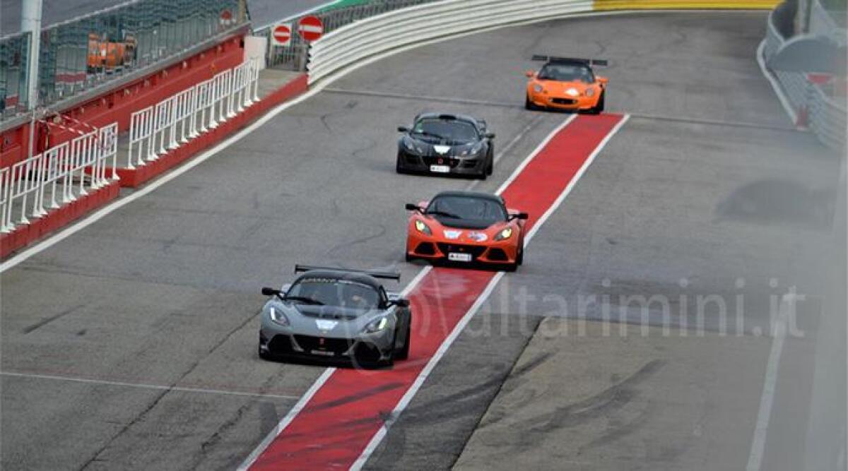 Le Lotus pronte a 'invadere' le strade di Riccione e Coriano -