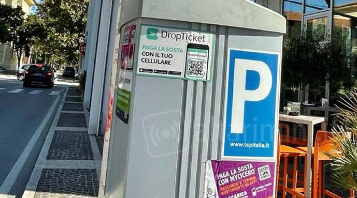 Parcheggi, a Cattolica anche l'abbonamento si pagher&agrave; con le app dello smartphone - 