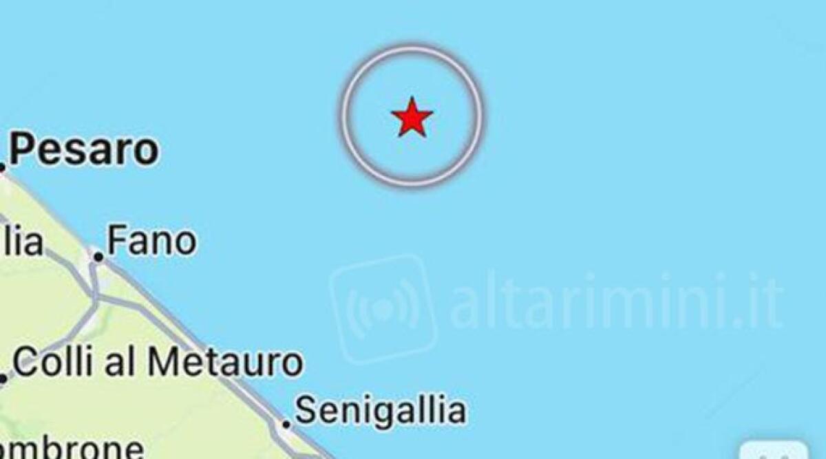 Forte scossa di terremoto in mare, paura in tutto il Riminese -