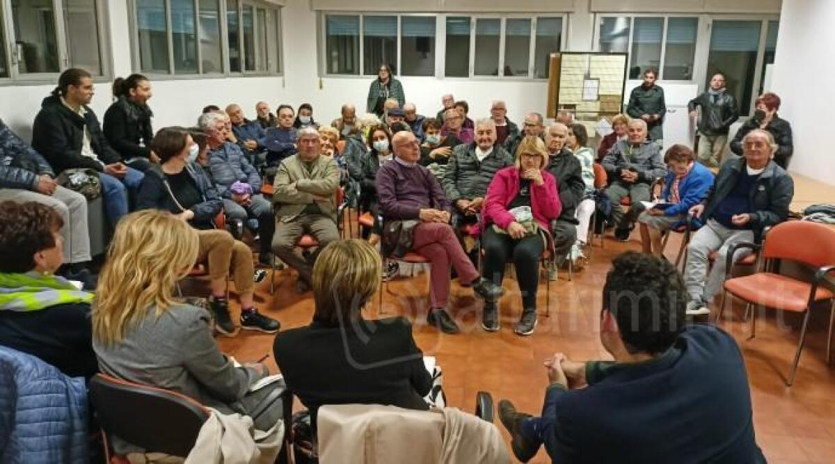 Riccione, più telecamere a San Lorenzo. E attori teatrali a domicilio per istruire anziani contro le truffe -