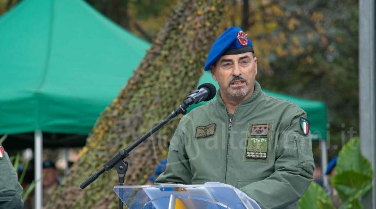 Cambio della guardia al Reggimento "Vega": il Colonnello Cardillo vola in Grecia - 