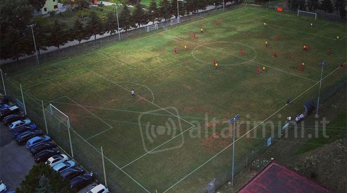 Follia in terza categoria: picchia l'arbitro dopo l'espulsione. Calciatore rischia maxi-squalifica -