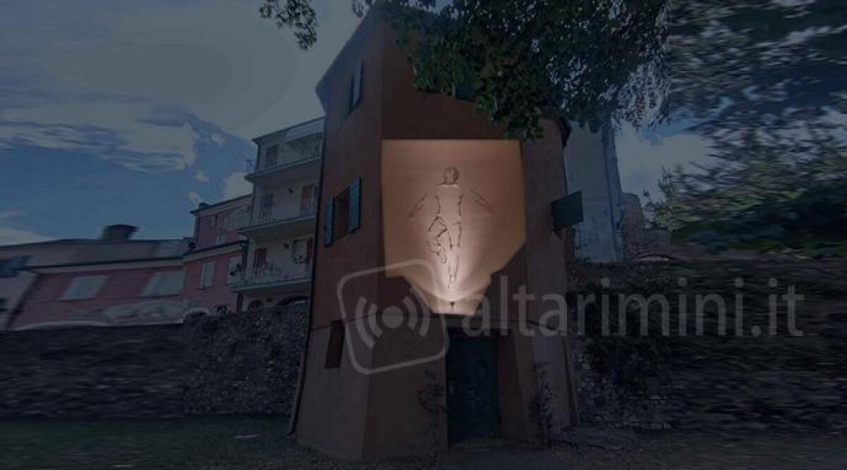 Arte a cielo aperto, le installazioni di Fabrizio Corneli nel centro storico di Santarcangelo - Una delle opere di Fabrizio Corneli