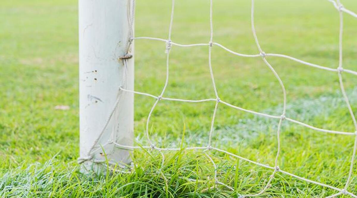 Schiaffo all'arbitro dopo l'espulsione: calciatore squalificato per 3 anni -